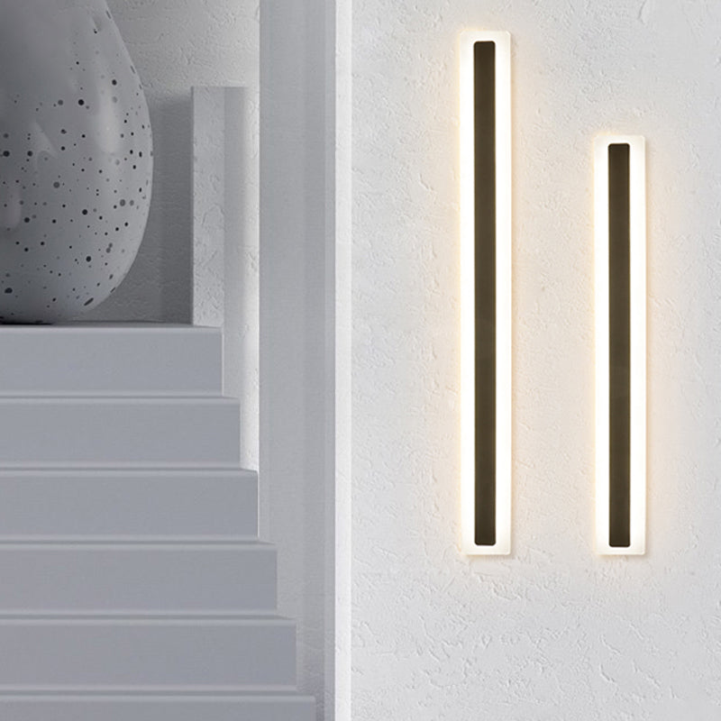 Metal Linear Shade Wall Sconce Modern Style 1- Light Wall Mounted Light in Black