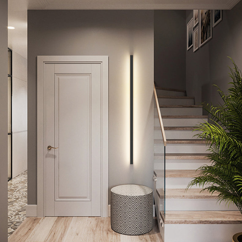 Linear Shape Metal Wall Lighting Idea Modern Style 1 Light Wall Light Sconce in Black