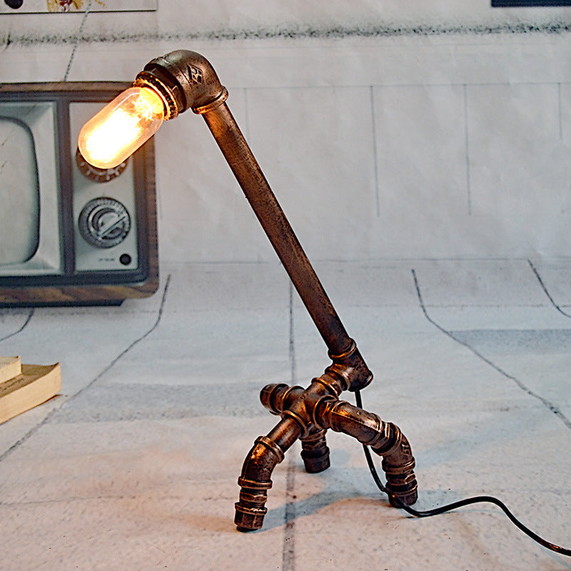 Girafe Dining Room Table Éclairage Iron Antiquised 1 Light Rust Finition Finis Plug-In Nightstand Lampe