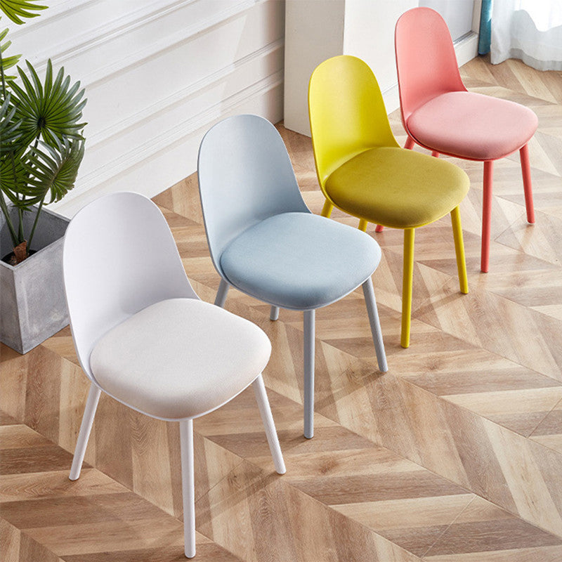 Modern Style Side Chair Plastic Upholstered Dining Side Chair for Indoor