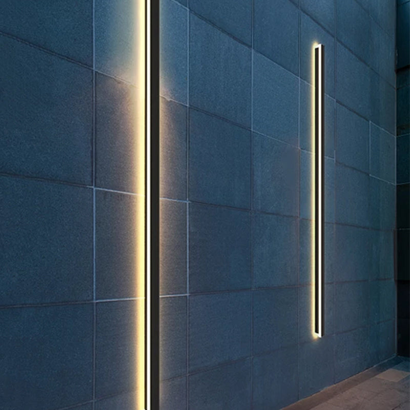 Metal Linear Shade Wall Sconce Modern Style 1- Light Wall Mounted Light in Black