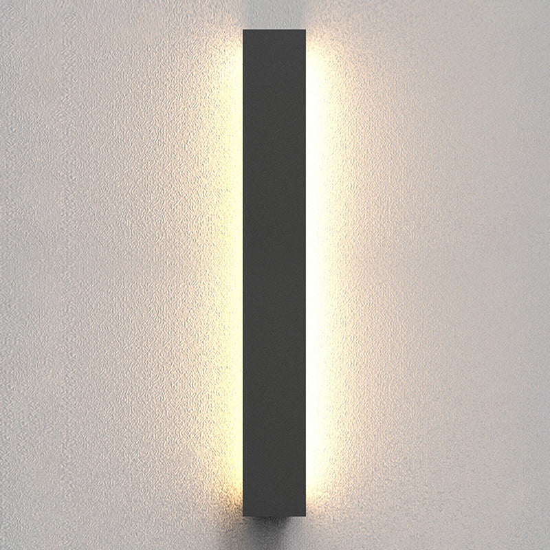 Metal Linear Shade Wall Sconce Modern Style 1- Light Wall Mounted Light in Black