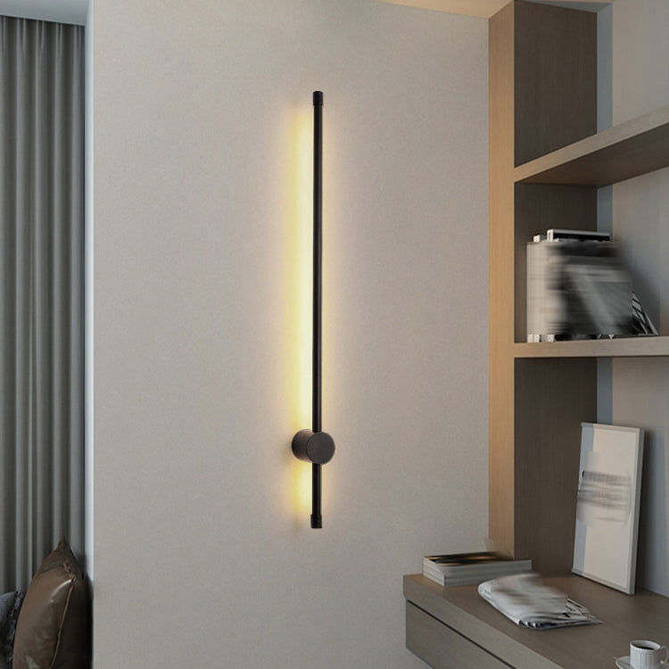 Metal Linear Shade Wall Sconce Modern Style 1- Light Wall Mounted Light in Black