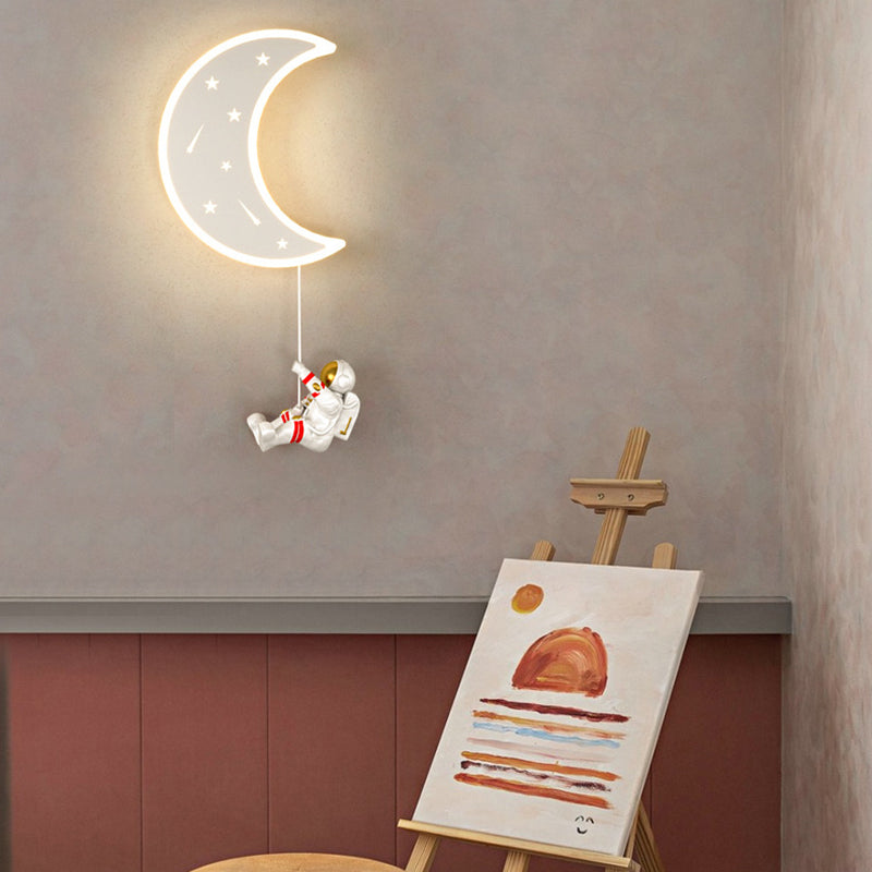 Modern Style Moon Shape Wall Sconce Metal 1 Light Sconce Lighting for Living Room