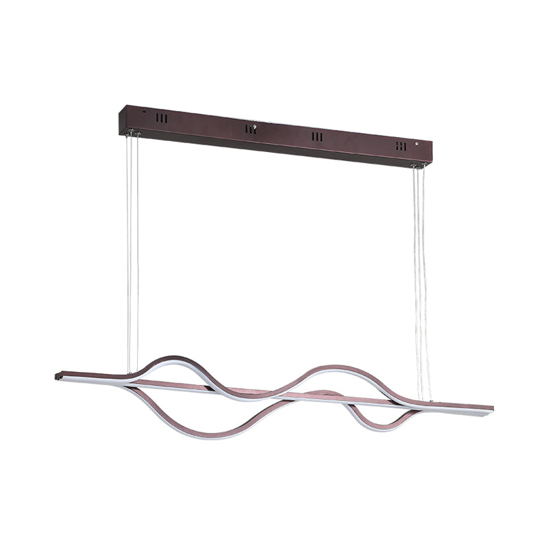 Éclairage à la salle à manger LED avec une nuance en acrylique torsadée