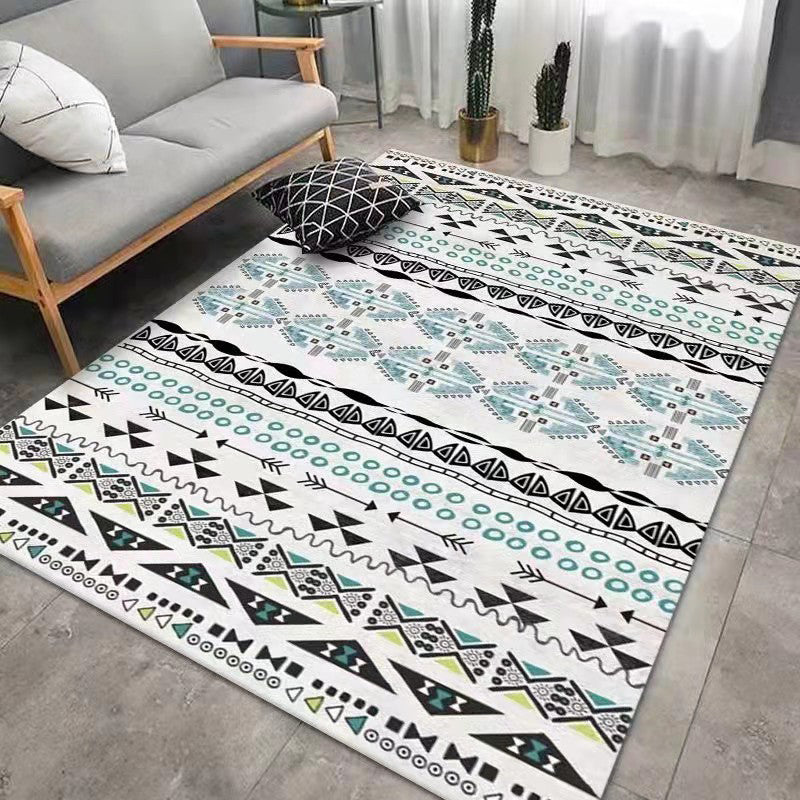 Beige Traditional Rug Polyester Graphic Rug Stain Resistant Rug for Living Room