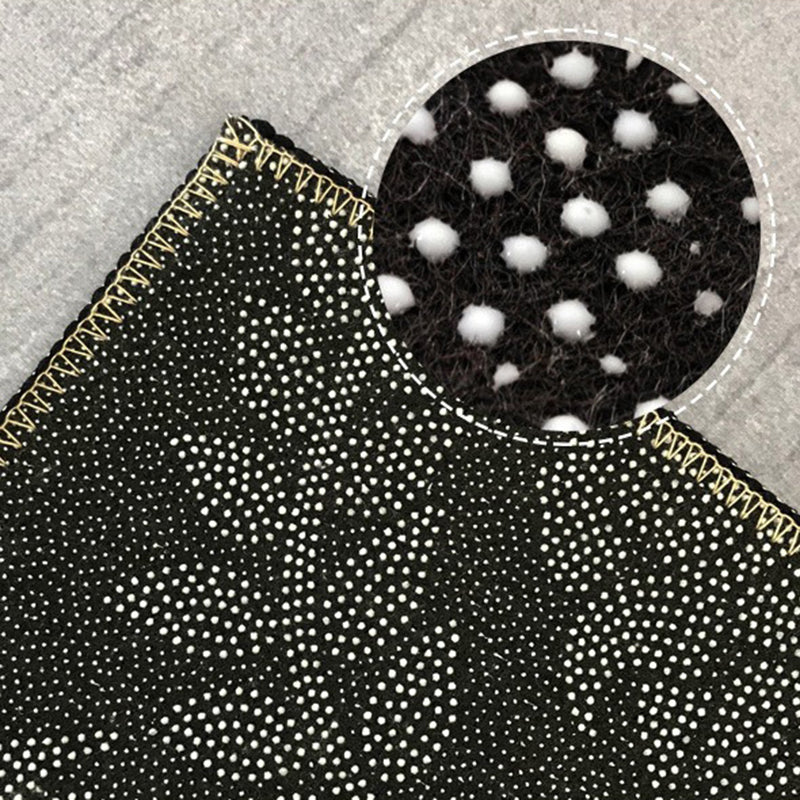 Beige Traditional Rug Polyester Graphic Rug Stain Resistant Rug for Living Room