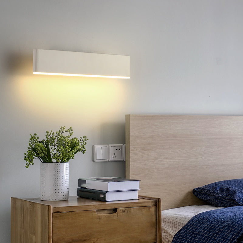 Contemporary Metal Wall Light Strip Rotatable LED Wall Sconce for Living Room