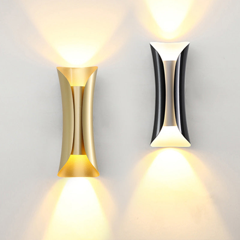 Metal Geometric Shape Wall Lighting Modern Style 2 Lights Wall Mounted Light Fixture