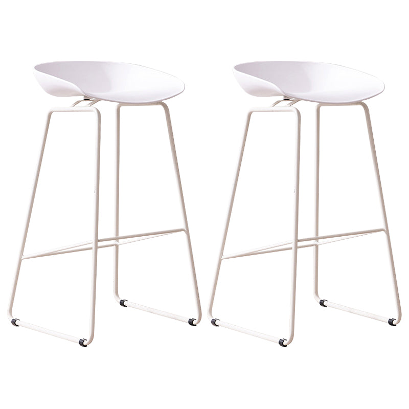 Modern Dessert Shop Footrest Stool Matte Finish Iron Bar Stool