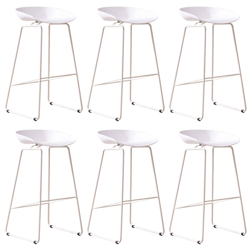 Modern Dessert Shop Footrest Stool Matte Finish Iron Bar Stool