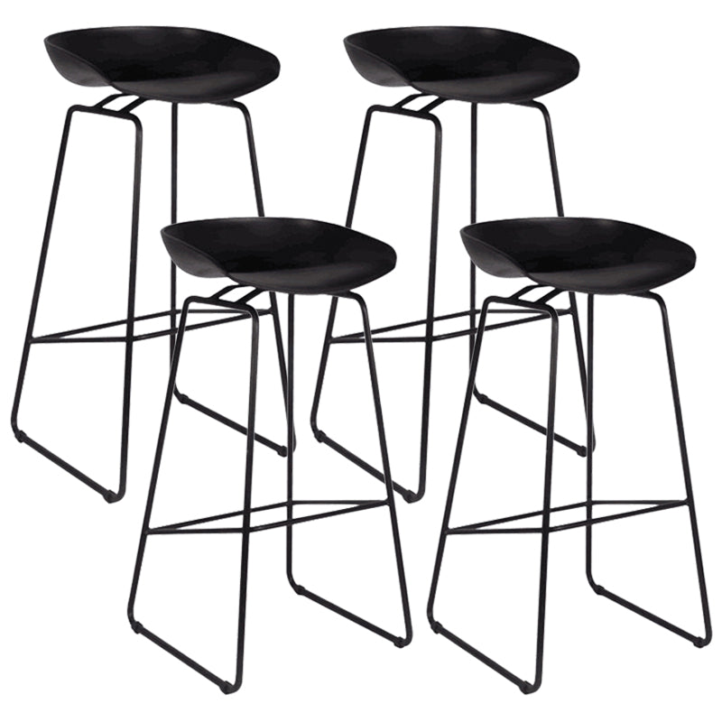 Modern Dessert Shop Footrest Stool Matte Finish Iron Bar Stool