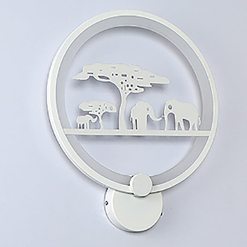 Unique Shape Metal Wall Light Modern Style 1-Light Wall Mounted Light Fixture in White