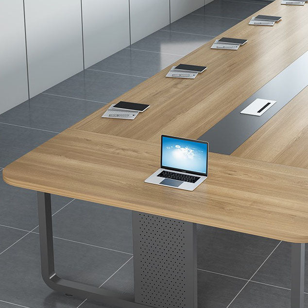 Modern Manufactured Wood Office Desk Rectangular Desk with Metal Pedestal