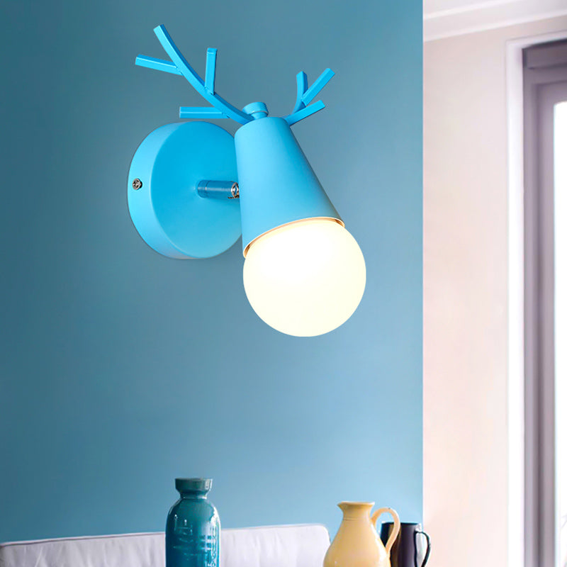 Unique Shape Wall Lighting Modern Style Metal 1 Light Sconce Lamp for Bedroom