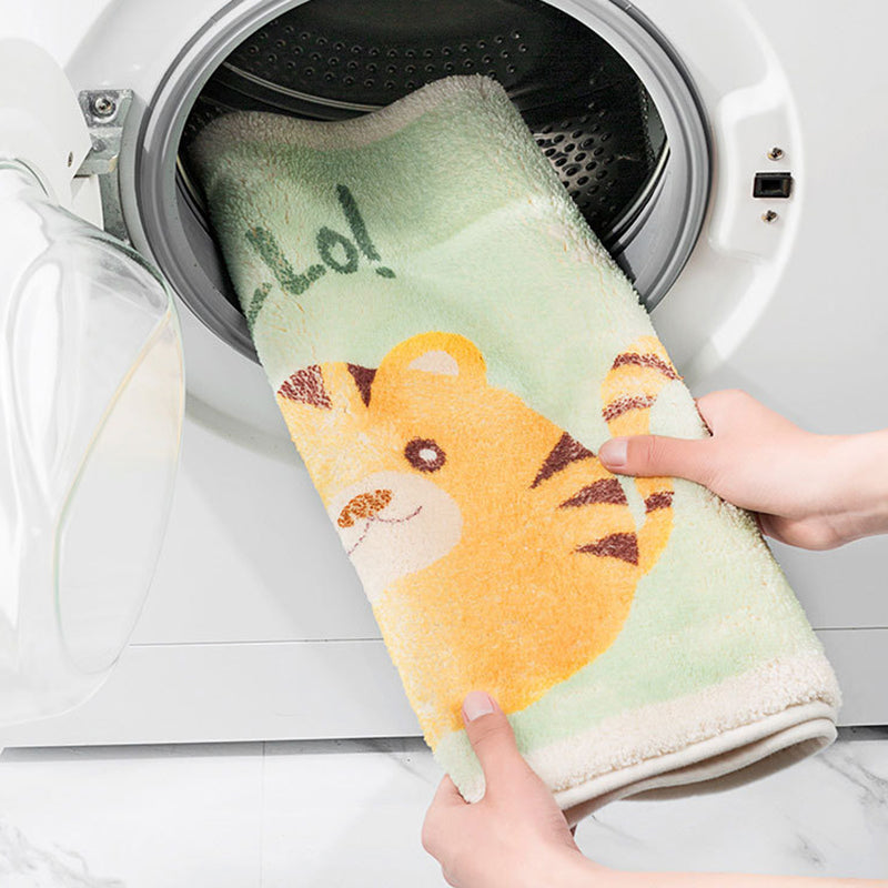 Green Plant Carpet Polyester Modern Area Carpet Non-Slip Backing Carpet for Drawing Room