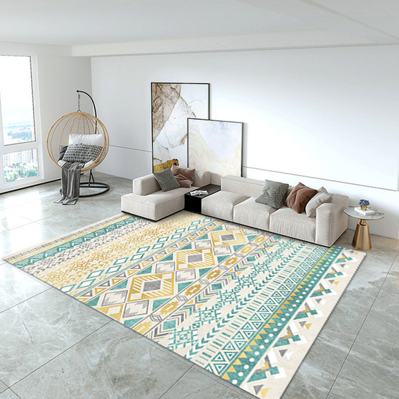 Light Orange Graphic Rug Polyester Casual Rug Stain Resistant Rug for Living Room