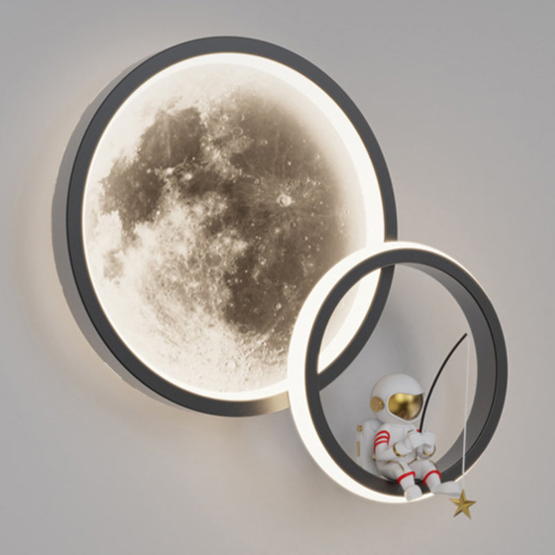 Modern Style Wall Light Fixture Creative Astronaut Wall Light Sconce for Bedroom