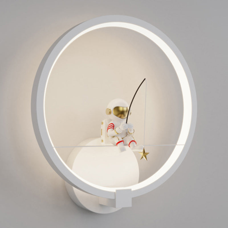 Modern Style Wall Light Fixture Creative Astronaut Wall Light Sconce for Bedroom