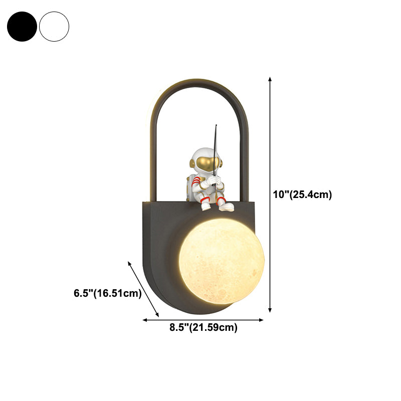 Modern Style Wall Light Fixture Creative Astronaut Wall Light Sconce for Bedroom
