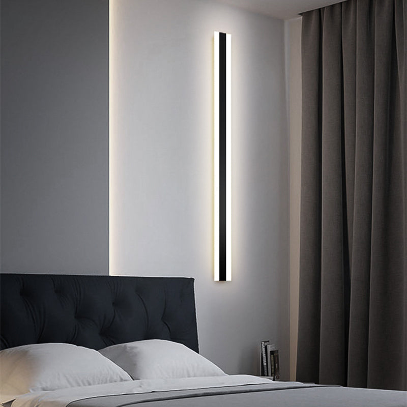 Linear Shape Metal Wall Lighting Modern Style 1 Light Wall Mounted Light Fixture in Black