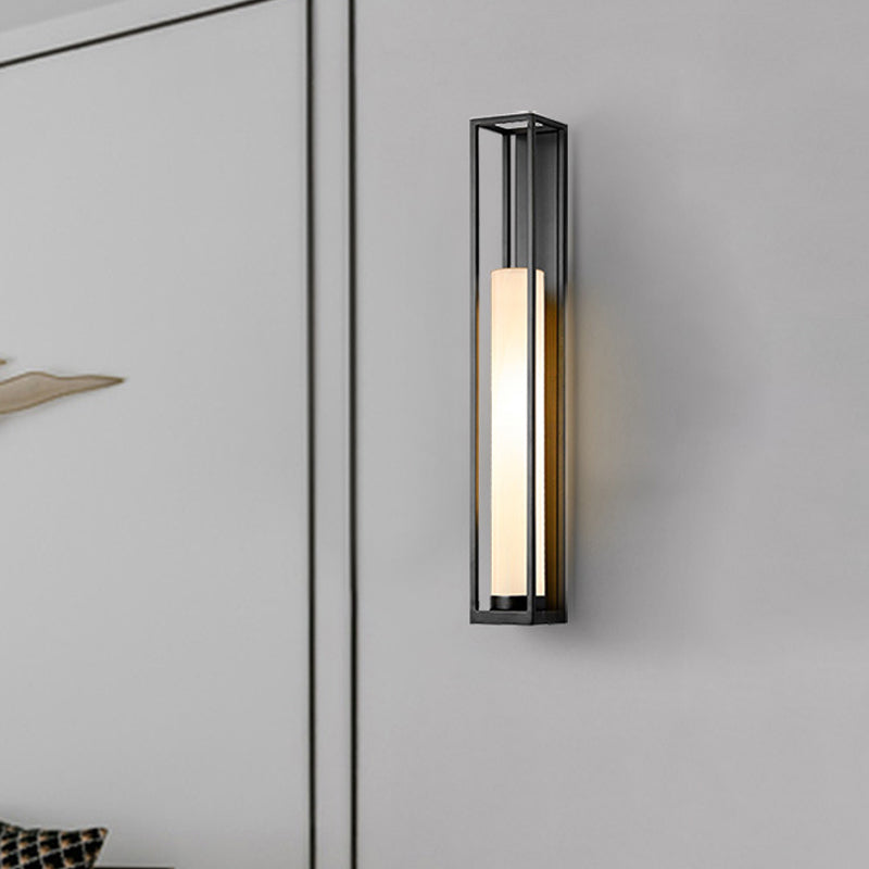 Mont mural tubulaire en verre blanc Lumière de lampe murale noire à 1 bulbe moderne avec plaque arrière rectangle