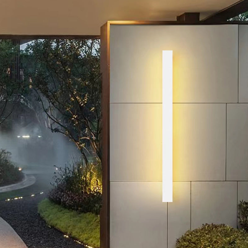 Linear Shape Metal Wall Light Modern Style Single Light Wall Mount Lamp
