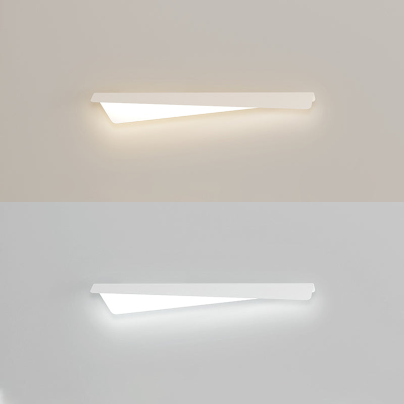 Linear Shape Metal Wall Light Modern Style Single Light Wall Sconce Light in White