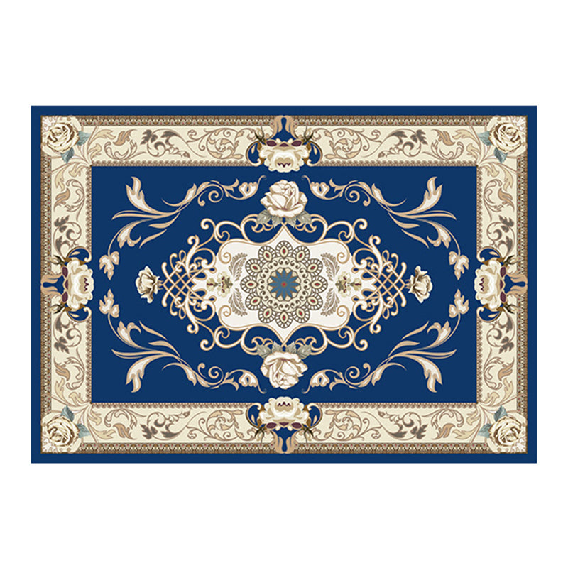 Wine Red Retro Carpet Polyester Graphic Carpet Stain Resistant Carpet for Living Room