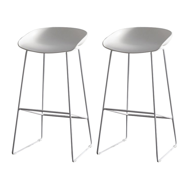 Modern Plastic Coffee Shop Stool Matte Finish Low Back Footrest Barstool