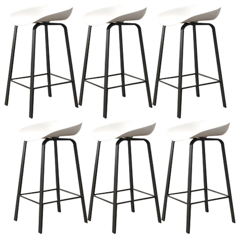 Modern Backrest Armless Counter Stool Plastic Bar Stool with Metal 4 Legs