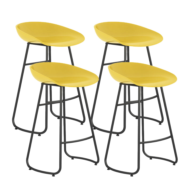 Contemporary Bar Stool Plastic Counter Bar Stool with Metal Legs