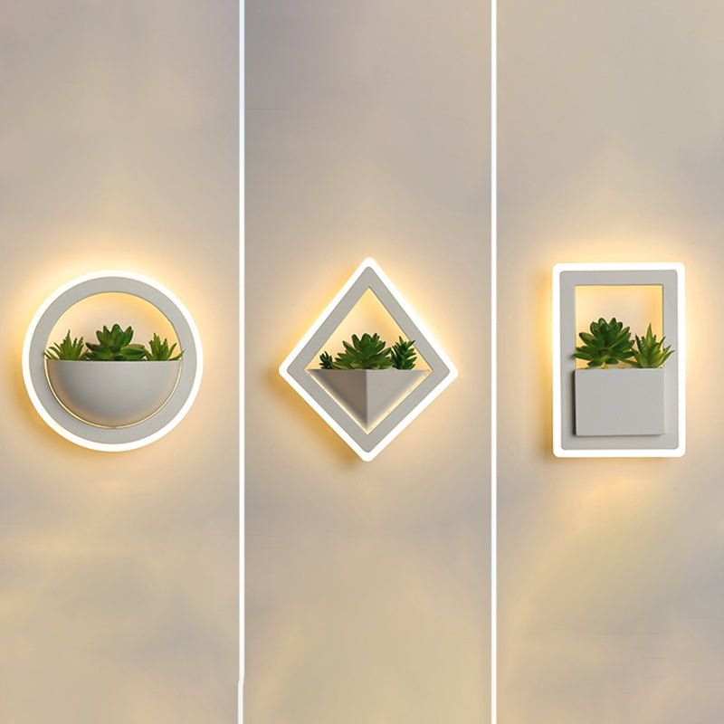 Geometry Metal Wall Light Modern Style 1 Light Wall Lamp in White(Plant Not Included)