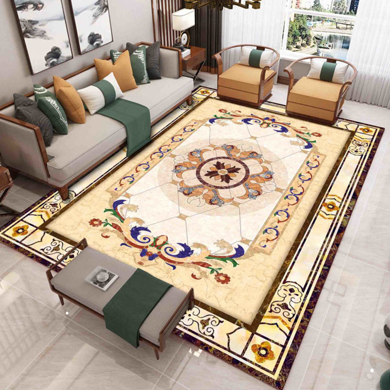 Victoria Floral Pattern Rug White Polyster Carpet Washable Area Carpet for Living Room