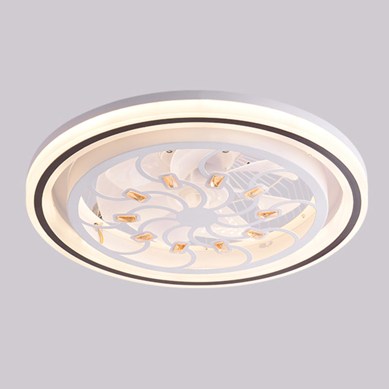 Metal Geometric Fan Ceiling Lighting Modern Style 1-Light Flush Mount Lamp