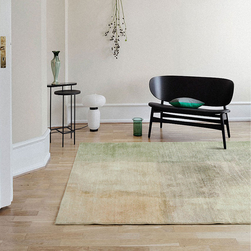 Light Grey Casual Rug Polyester Graphic Rug Non-Slip Backing Rug for Sitting Room