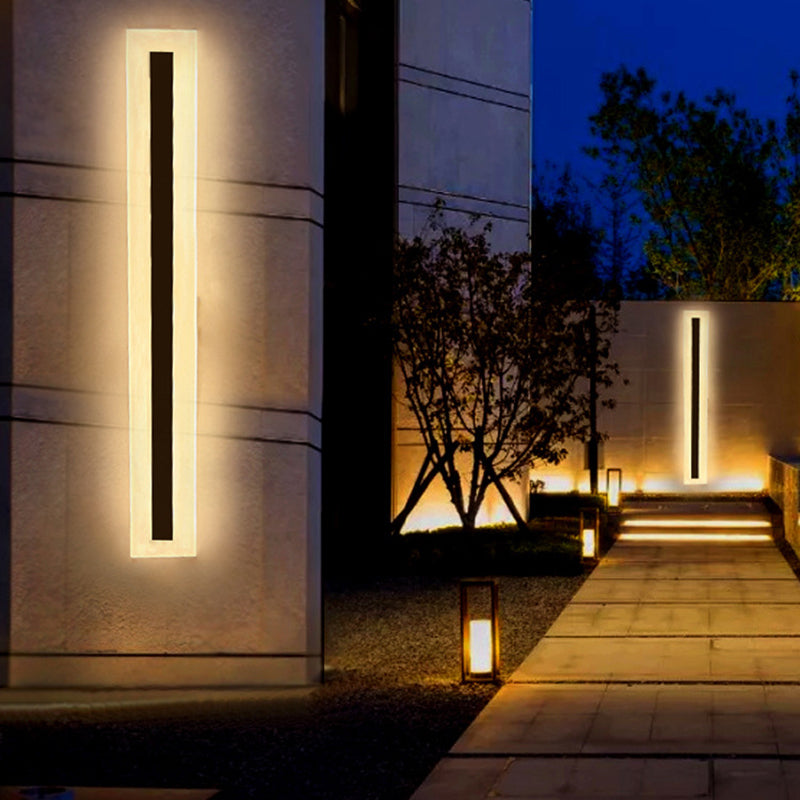 Linear Shape Metal Wall Light Modern Style 1 Light Wall Lighting Fixtures in Black