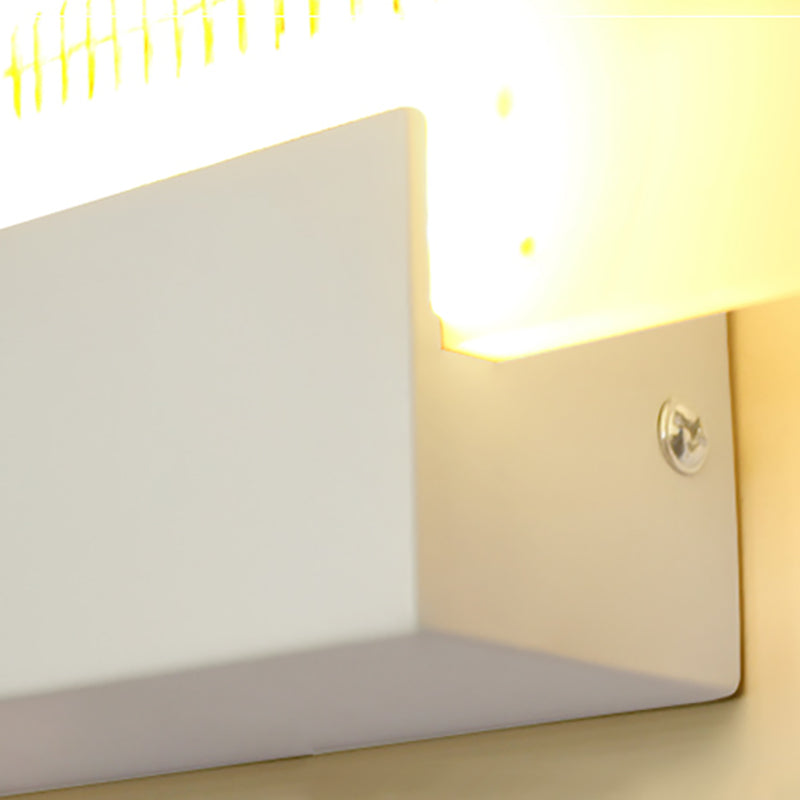 Round Shape Metal Wall Lighting Idea Kids Style 1 Light Wall Light Fixture in White