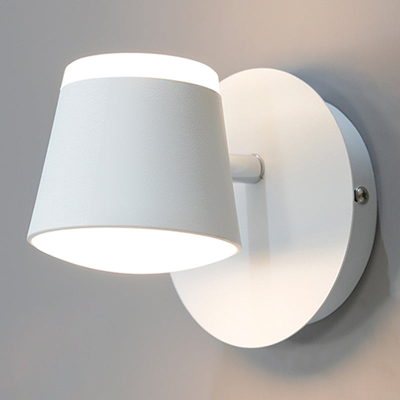 Modern Metal Wall Sconce LED Wall Light with Aluminum Shade in Black and White for Bedroom