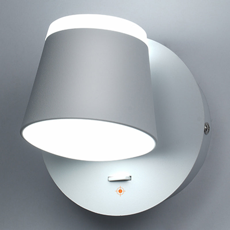 Modern Metal Wall Sconce LED Wall Light with Aluminum Shade in Black and White for Bedroom