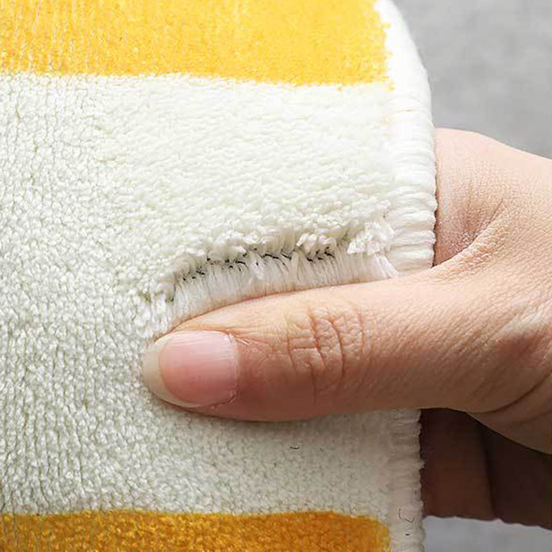 Trendy Checkered Print Carpet Polyester Indoor Rug Stain Resistant Rug for Living Room