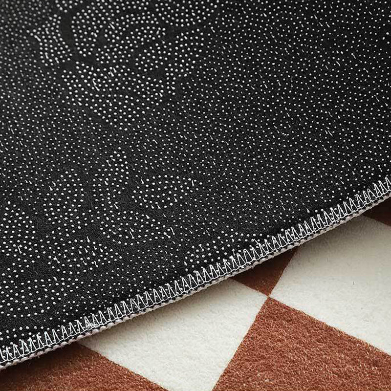 Trendy Checkered Print Carpet Polyester Indoor Rug Stain Resistant Rug for Living Room
