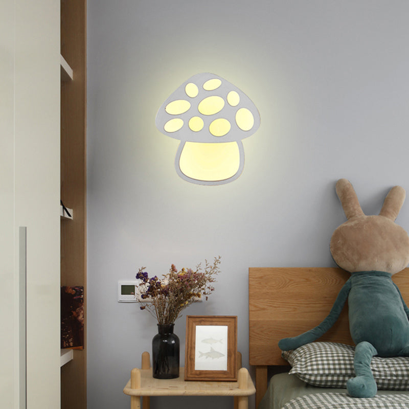 1-Light Geometric Wall Mount Light Modern Style Metal Wall Lighting Ideas in White