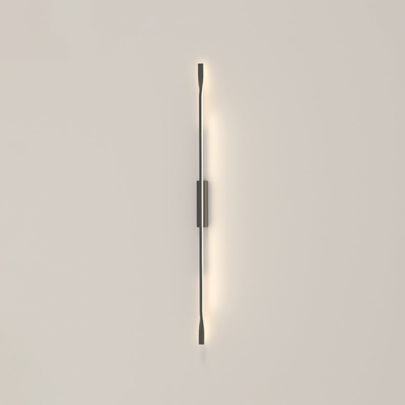 Linear Shape Metal Wall Light Modern Style Multi Lights Wall Mounted Light in Black