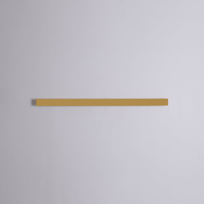 Metal Linear Shape Wall Light Modern Style 1-Light Wall Mounted Light in Gold