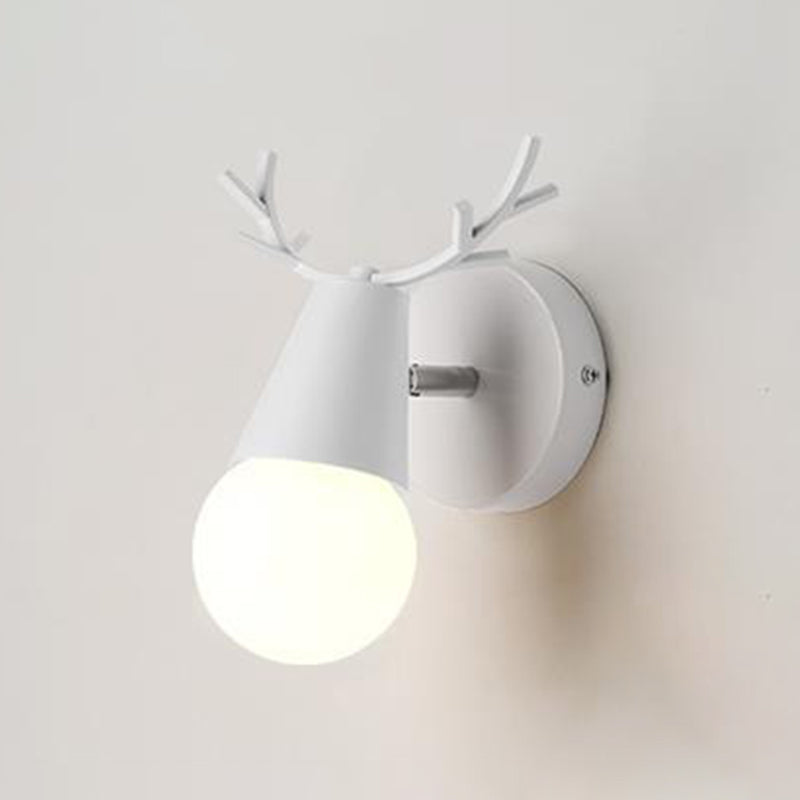 Metal Unique Shape Wall Lights Modern Style 1 Light Wall Sconce for Bedroom