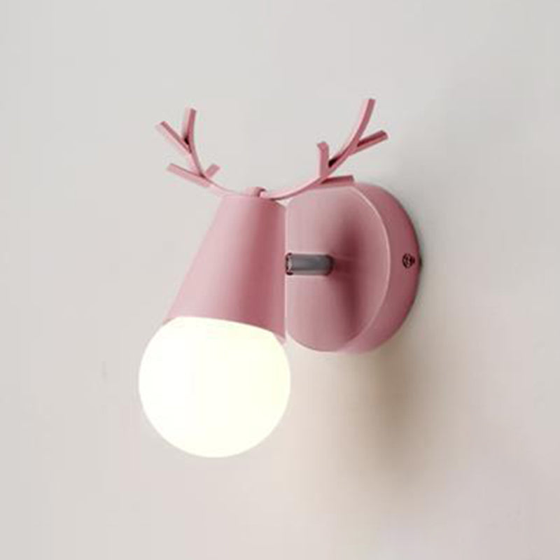 Metal Unique Shape Wall Lights Modern Style 1 Light Wall Sconce for Bedroom