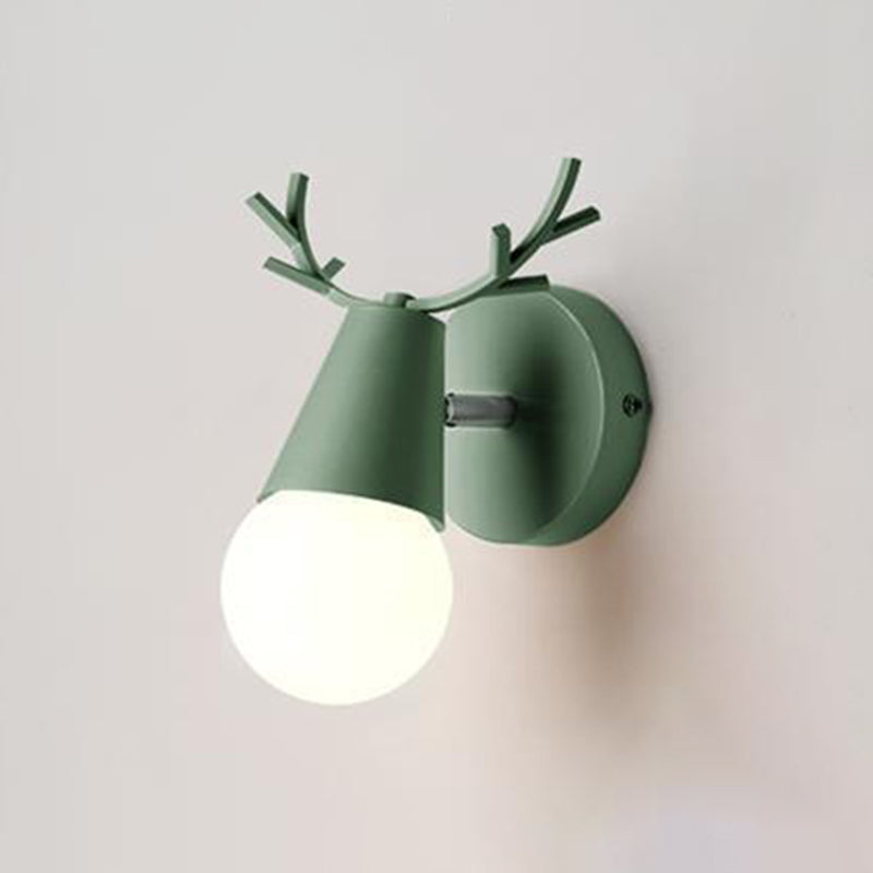 Metal Unique Shape Wall Lights Modern Style 1 Light Wall Sconce for Bedroom