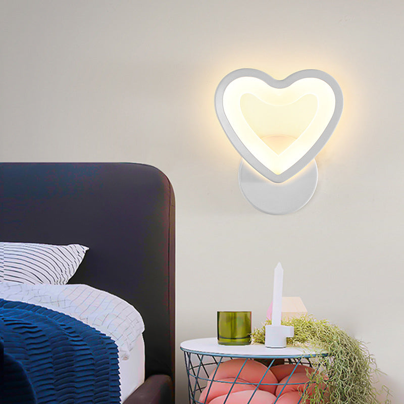 1-Light Geometric Wall Mount Light Modern Style Metal Wall Mount Lighting in White