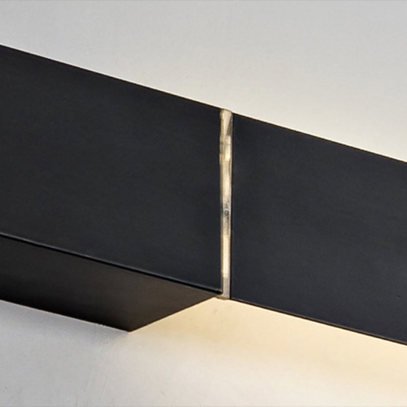 Metal Linear Shape Wall Light Modern 1 Light Wall Mounted Light in Black